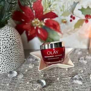 Olay Regenerist Niacinamide + Peptide 24 Face Moisturizer 🌸New!🌸